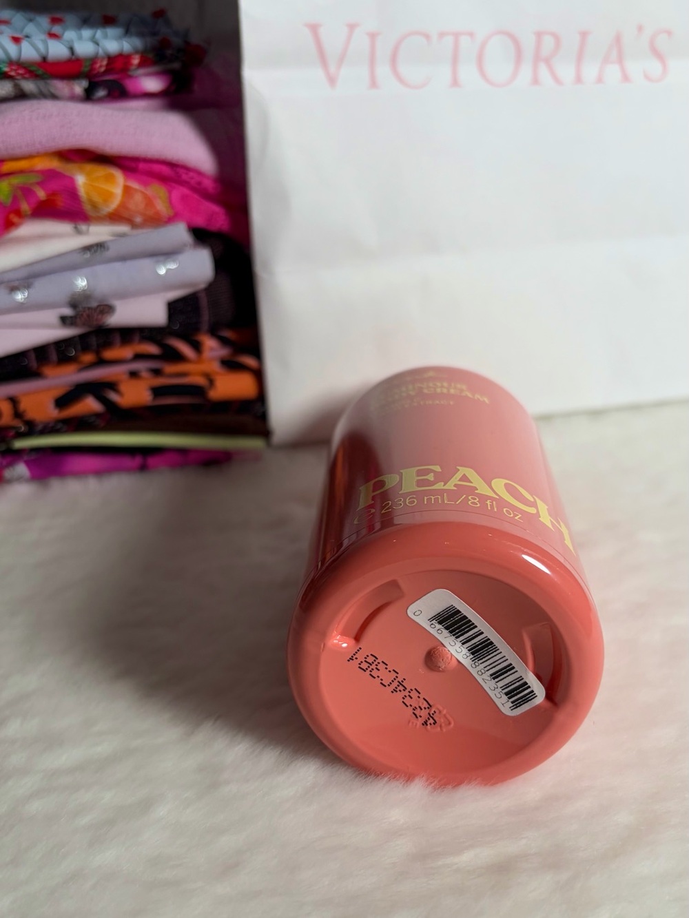 PINK Victoria’s Secret - PEACH - Luminous Body Cream - Picture 4 of 7